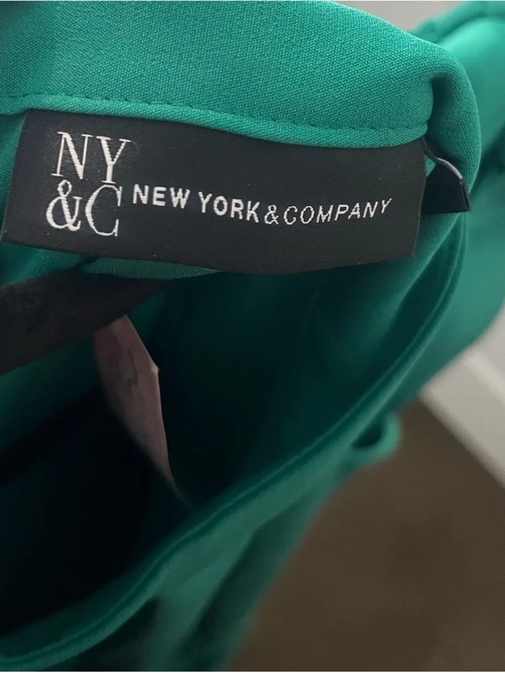 New York & Company Green Keyhole Tie-Waist Jumpsuit - Picture 7 of 7